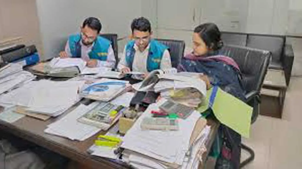 অনিয়ম-দুর্নীতির অনুসন্ধানে বিএসইসিতে দুদকের অভিযান