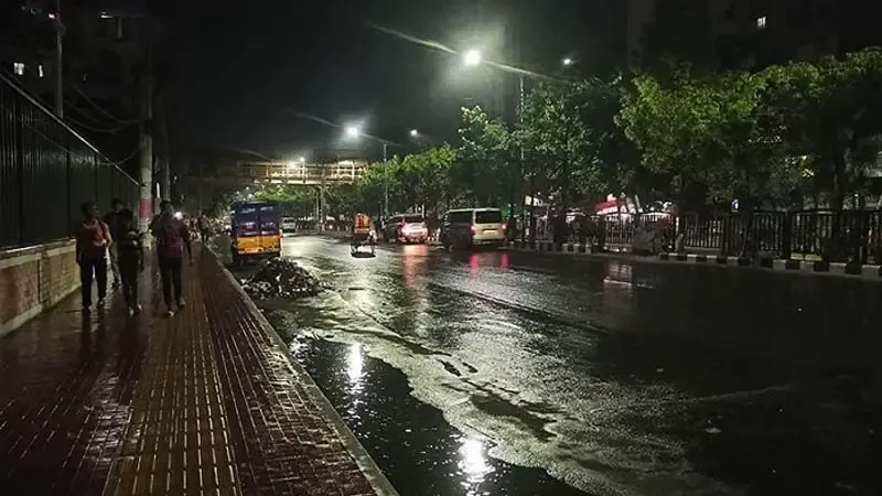 ঢাকাসহ দেশের বিভিন্ন স্থানে বৃষ্টি-ঝড়ো হাওয়া