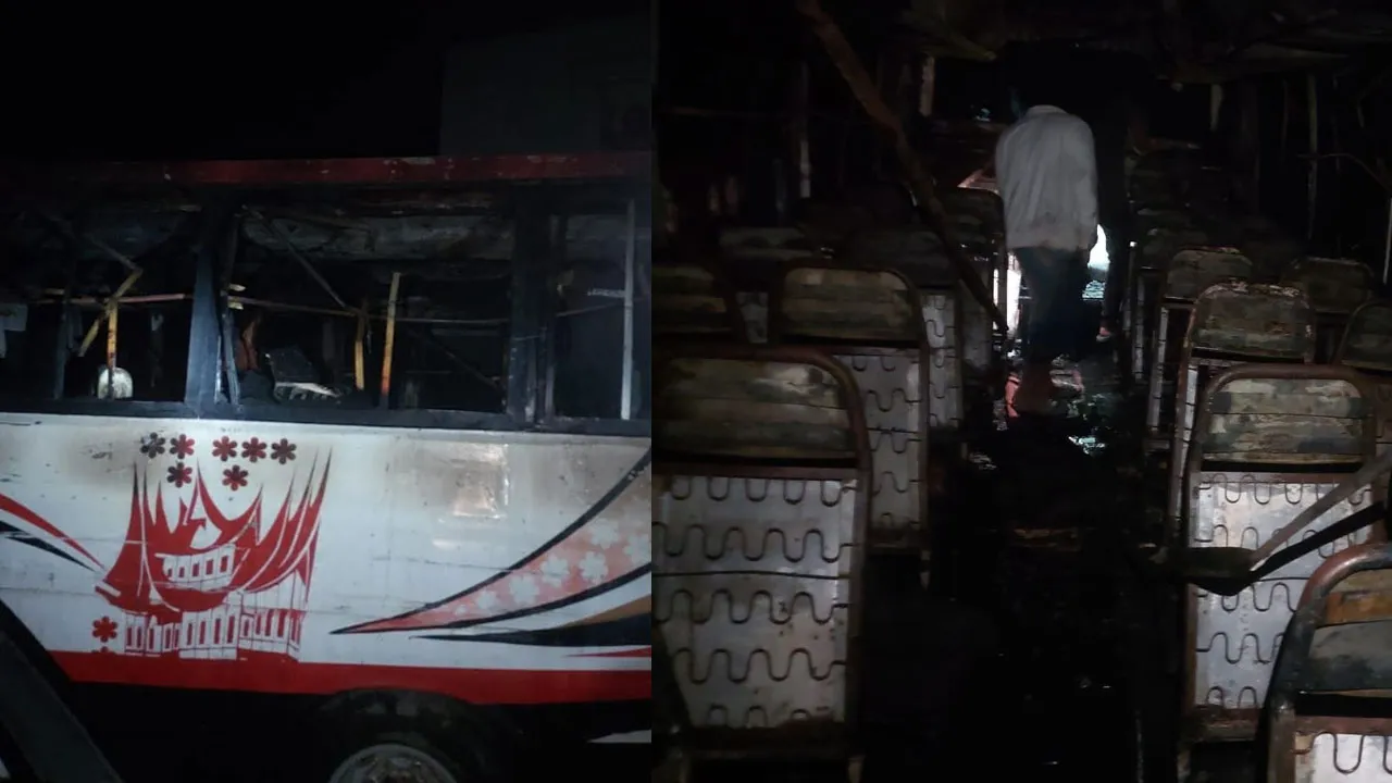 ধামরাইয়ে পার্কিং করা বাসে আগুন