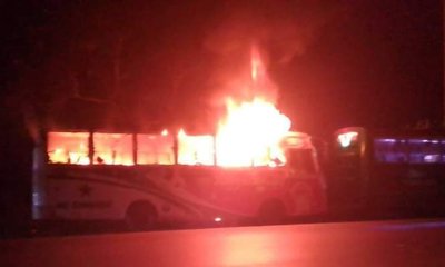 bus-fire-20231129004919