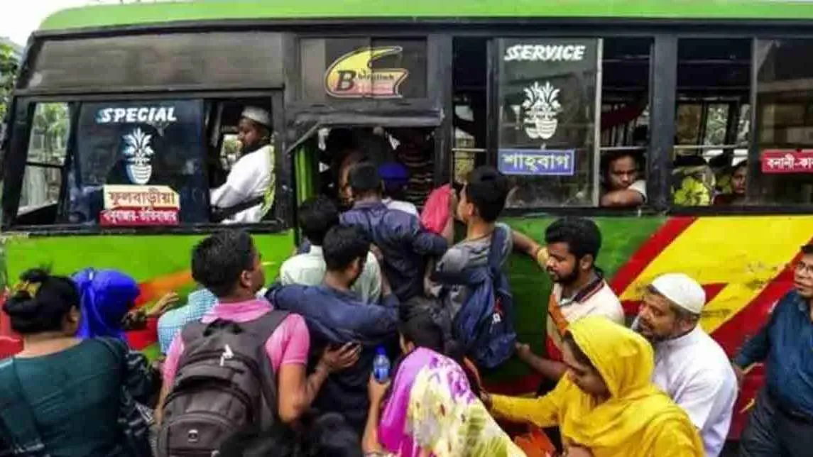 বাসে শিক্ষার্থীদের হাফ ভাড়া নিয়ে সুখবর