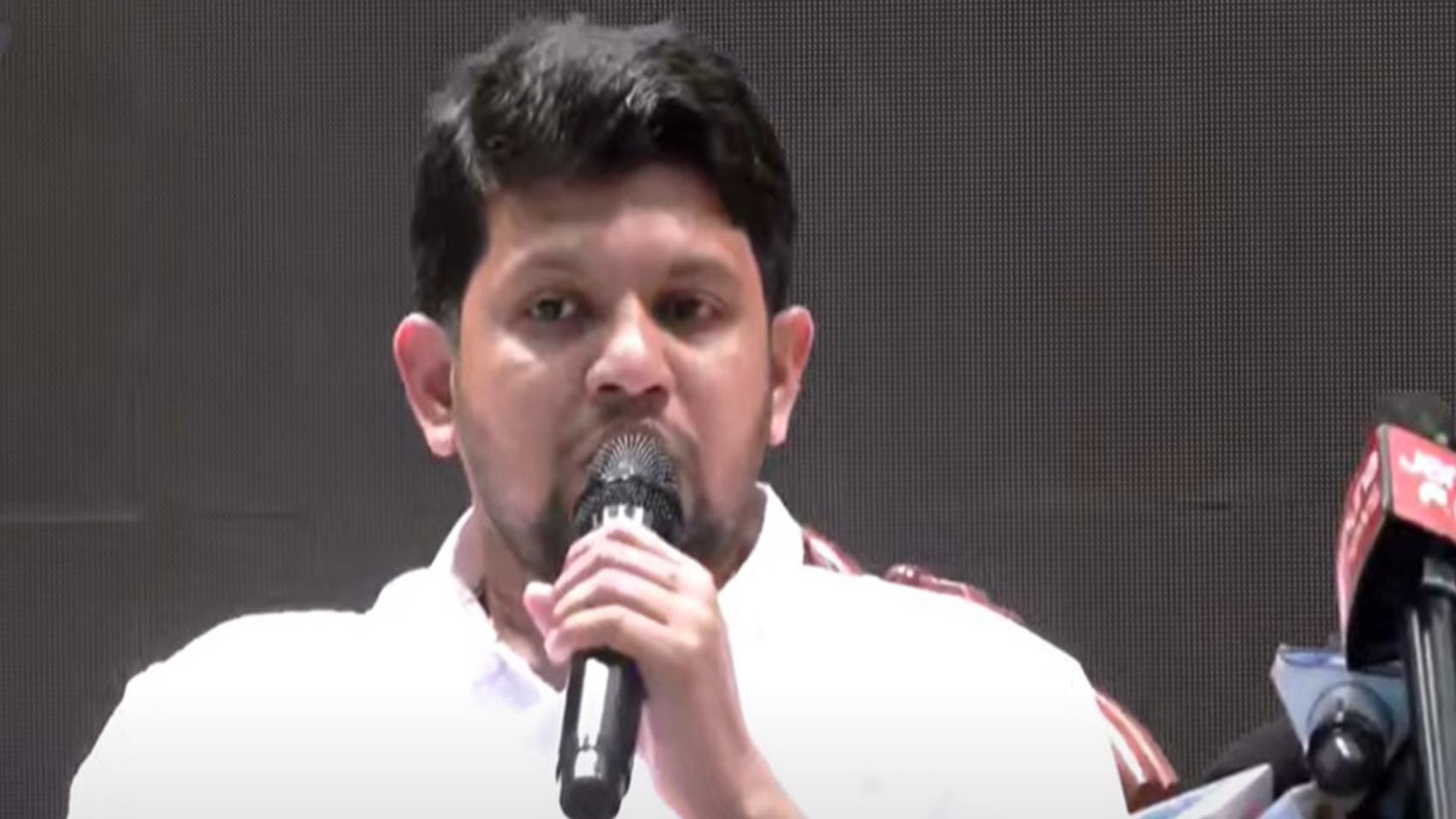 শিক্ষার্থীদের আন্দোলন নিয়ে যে বার্তা দিলেন উপদেষ্টা মাহফুজ