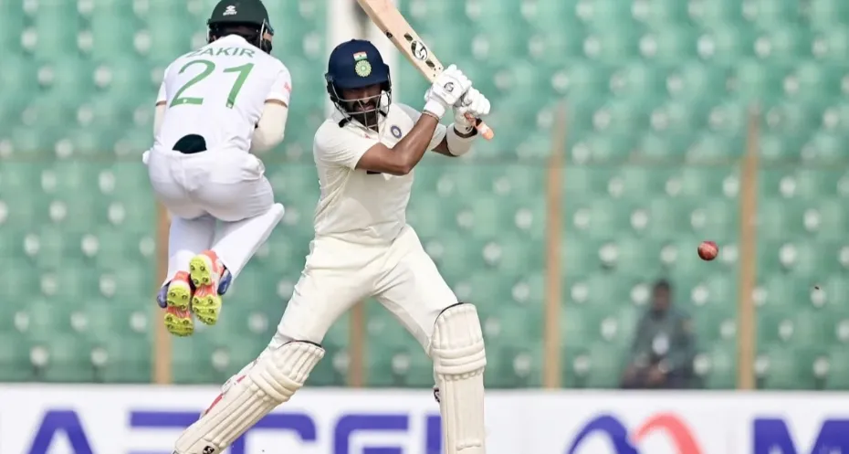 পূজারার সেঞ্চুরি, ৫১২ রান লিড নিয়ে থামল ভারত