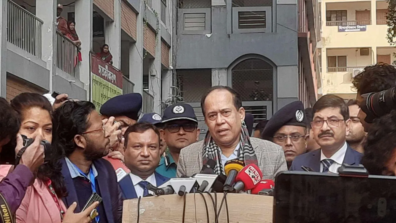 উপস্থিতি কম-বেশি জানি না, ইসির কাজ নির্বাচন আয়োজন করা: নির্বাচন কমিশনার