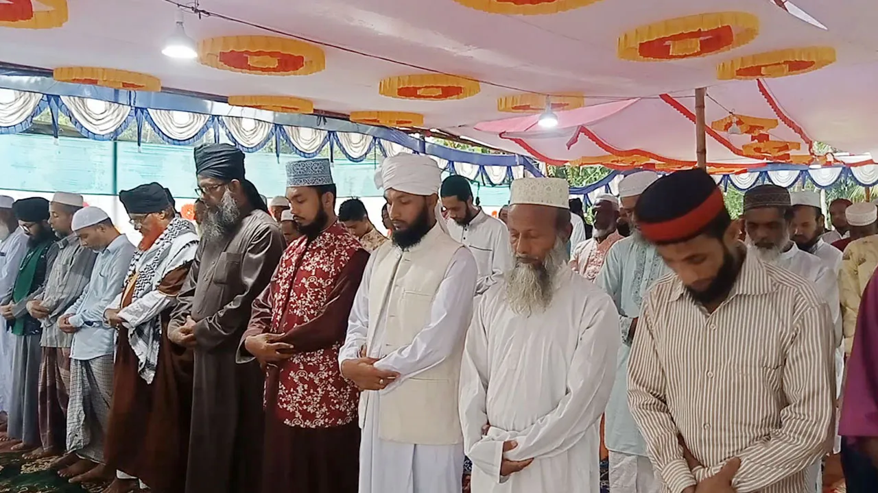 সৌদির সঙ্গে মিল রেখে চাঁদপুরের অর্ধশতাধিক গ্রামে ঈদ বুধবার