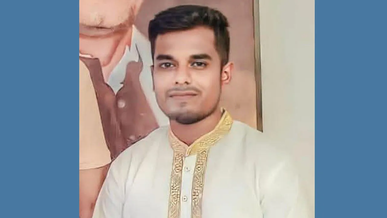 ছাত্রলীগ নেতাকে মারধর করে পুলিশে দিল জনতা