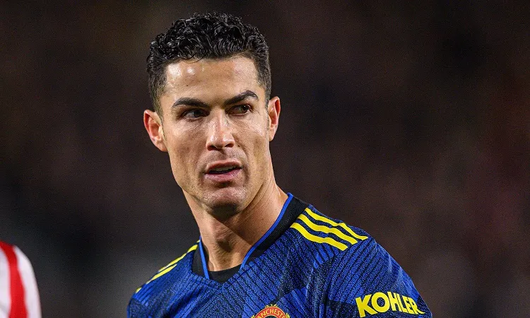 Football world sends condolences to Cristiano Ronaldo for his baby son's death