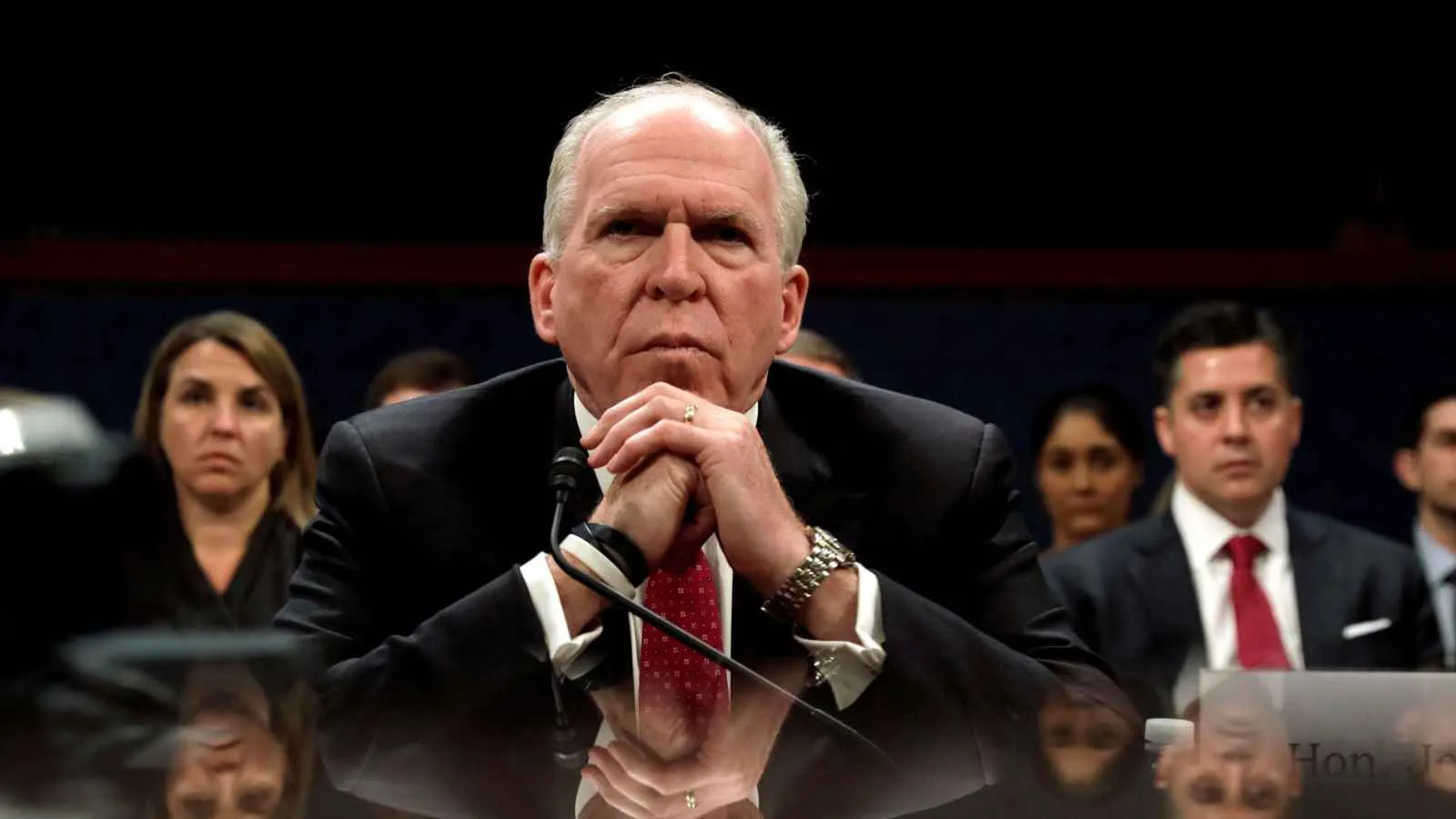 মানসিক 'ভারসাম্যহীন' ট্রাম্পকে পদচ্যুত করুন: সাবেক সিআইএপ্রধান