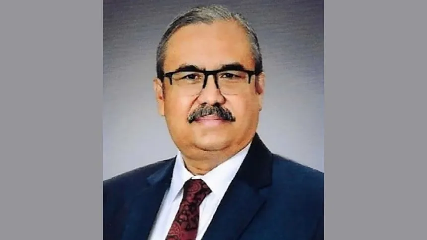 Hope govt catches culprits behind Mohanganj Express fire: chief justice