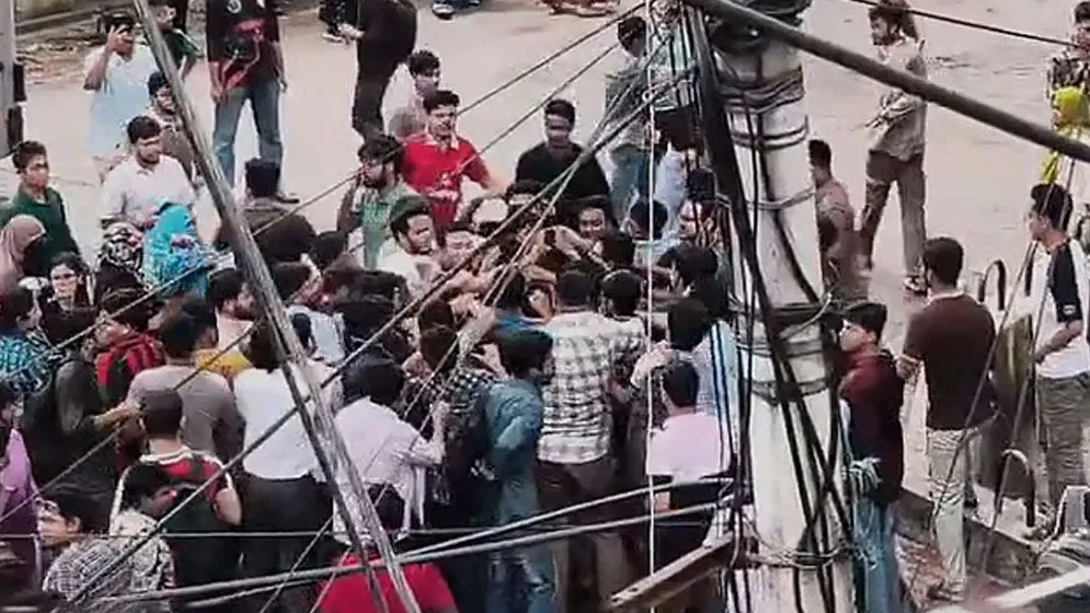 জবিতে ছাত্রদল–জকসু–ছাত্রশক্তির নেতাকর্মীদের সংঘর্ষ