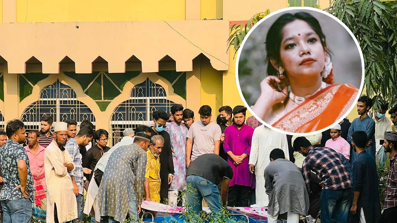 বাবার কবরের পাশে চিরনিদ্রায় শায়িত হলেন অবন্তিকা