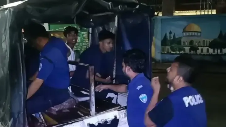 কুমিল্লায় কিশোর গ্যাংবিরোধী অভিযানে আটক ২৫২