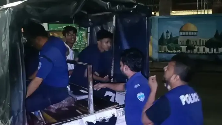 কুমিল্লায় কিশোর গ্যাংবিরোধী অভিযানে আটক ২৫২