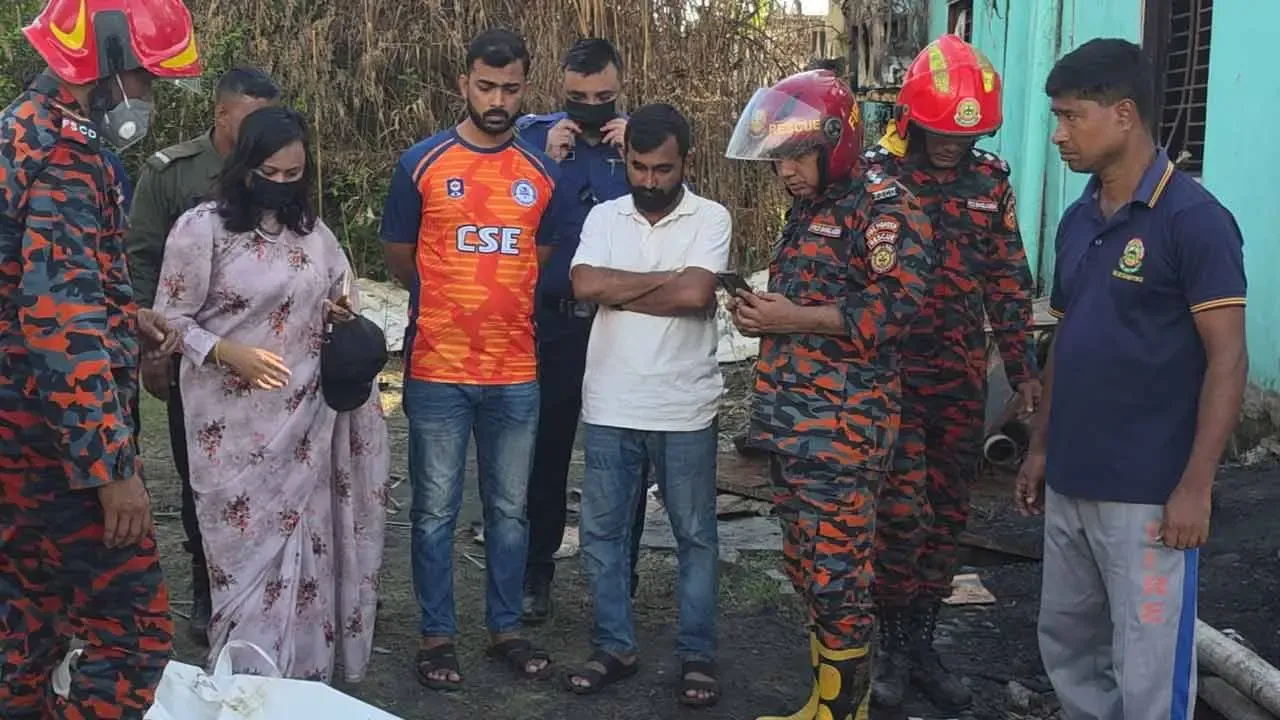 টুপটুটে নিহত ১০ জনের মরদেহ হস্তান্তর