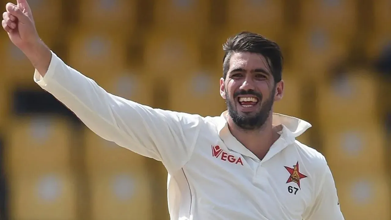 মাঠে ফিরেই ৯ উইকেট