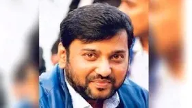 অস্ত্র ও মাদক মামলায় আদালতে হাজিরা দিলেন সম্রাট