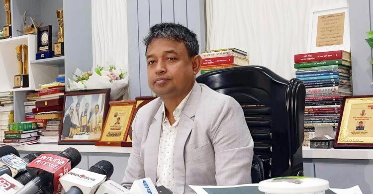 কারা সনদ নিয়েছেন, কারা টাকা নিয়েছেন খুঁজে বের করবো: ডিবিপ্রধান
