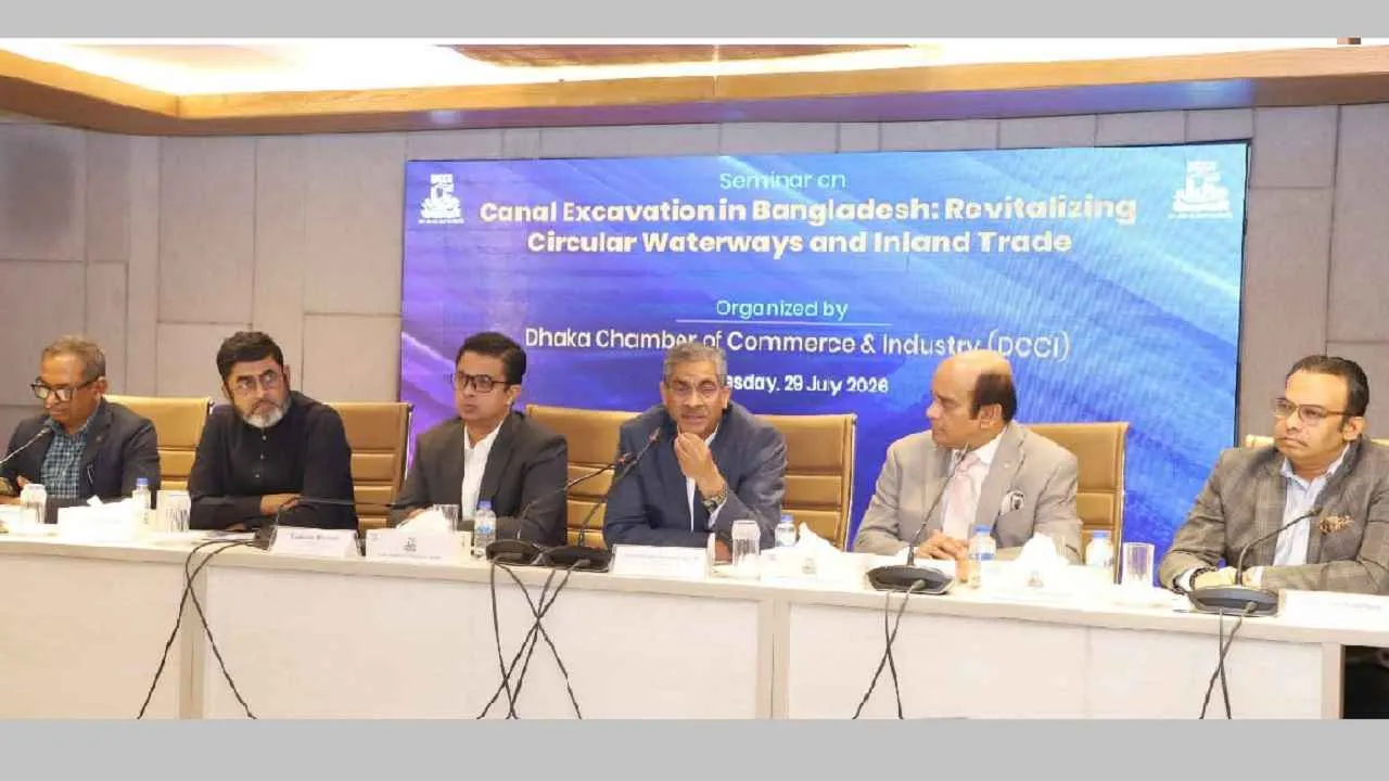 ‘খাল-নদীপথের টেকসই উন্নয়ন ছাড়া নৌবাণিজ্যের প্রসার সম্ভব নয়’