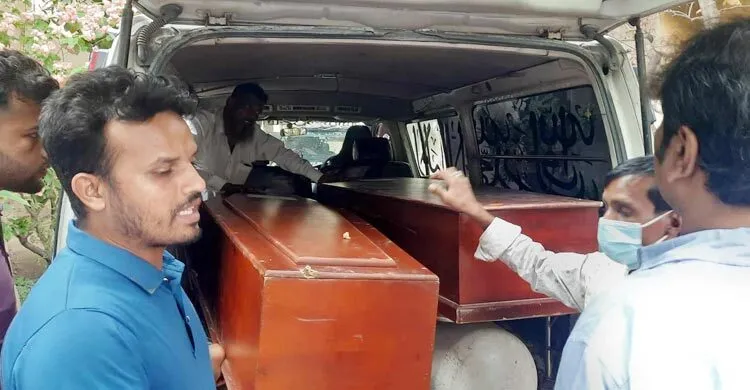 ইতালি যাওয়ার পথে নিহত ৮ বাংলাদেশির মরদেহ পরিবারের কাছে হস্তান্তর