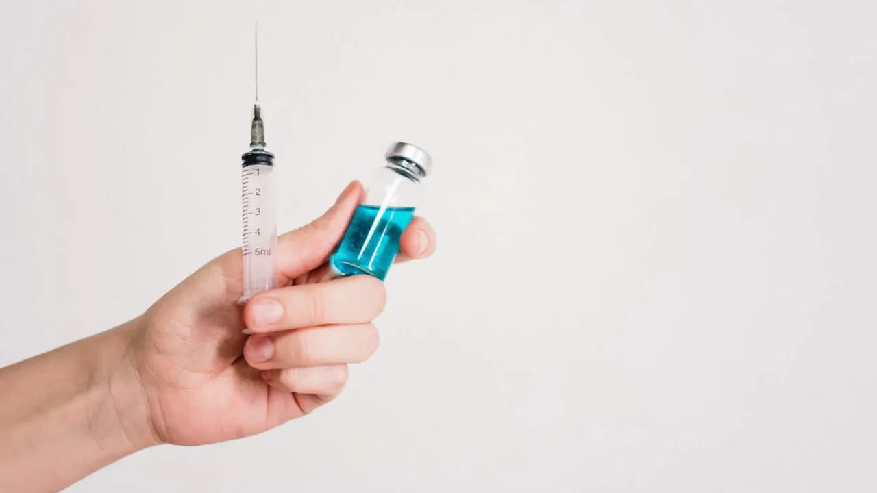 বিশ্বের প্রথম এক ডোজের ডেঙ্গু টিকার অনুমোদন দিল ব্রাজিল