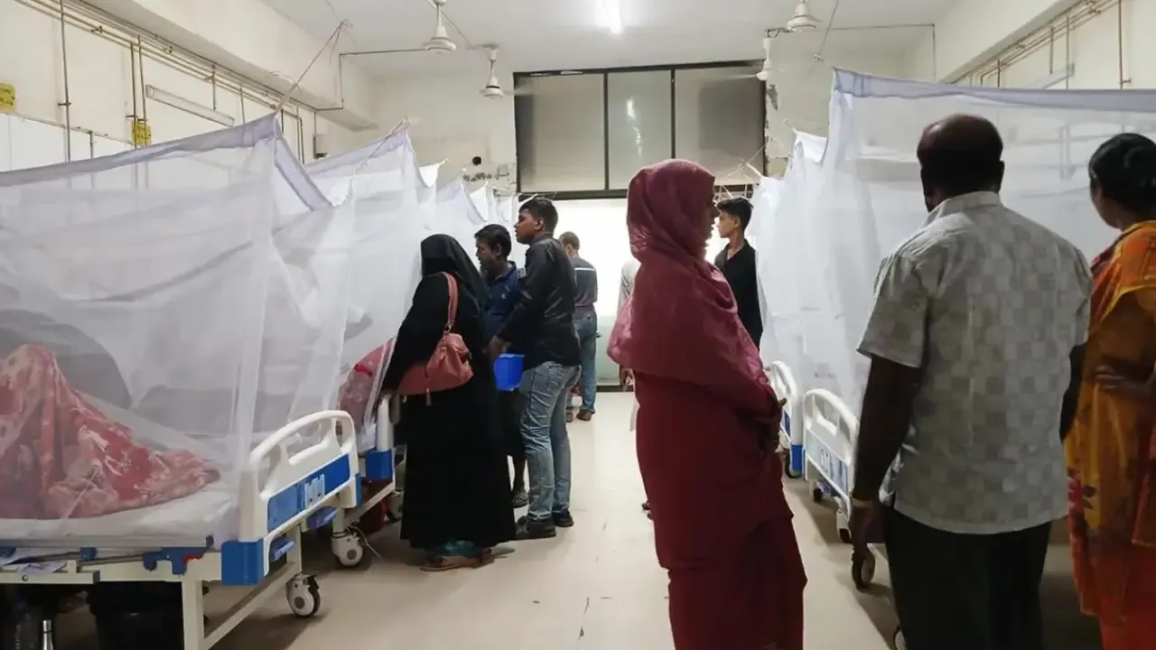 ডেঙ্গুতে একদিনে রেকর্ড ৫ জনের মৃত্যু