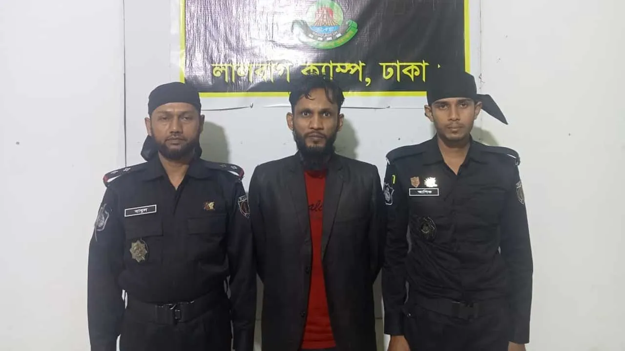 অনুমোদনহীন ফ্রিকোয়েন্সি-বেতার যন্ত্রে অবৈধ ব্যবসা : গ্রেপ্তার ১