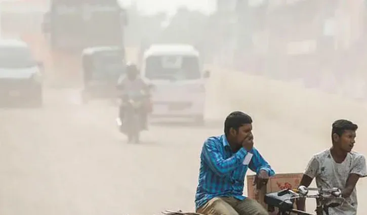 বায়ুদূষণে আজ শীর্ষ আটে ঢাকা