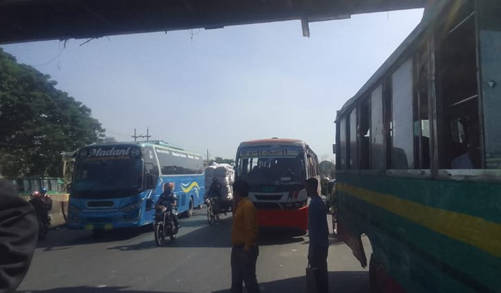 dhaka-bus-risingbd-2511170647