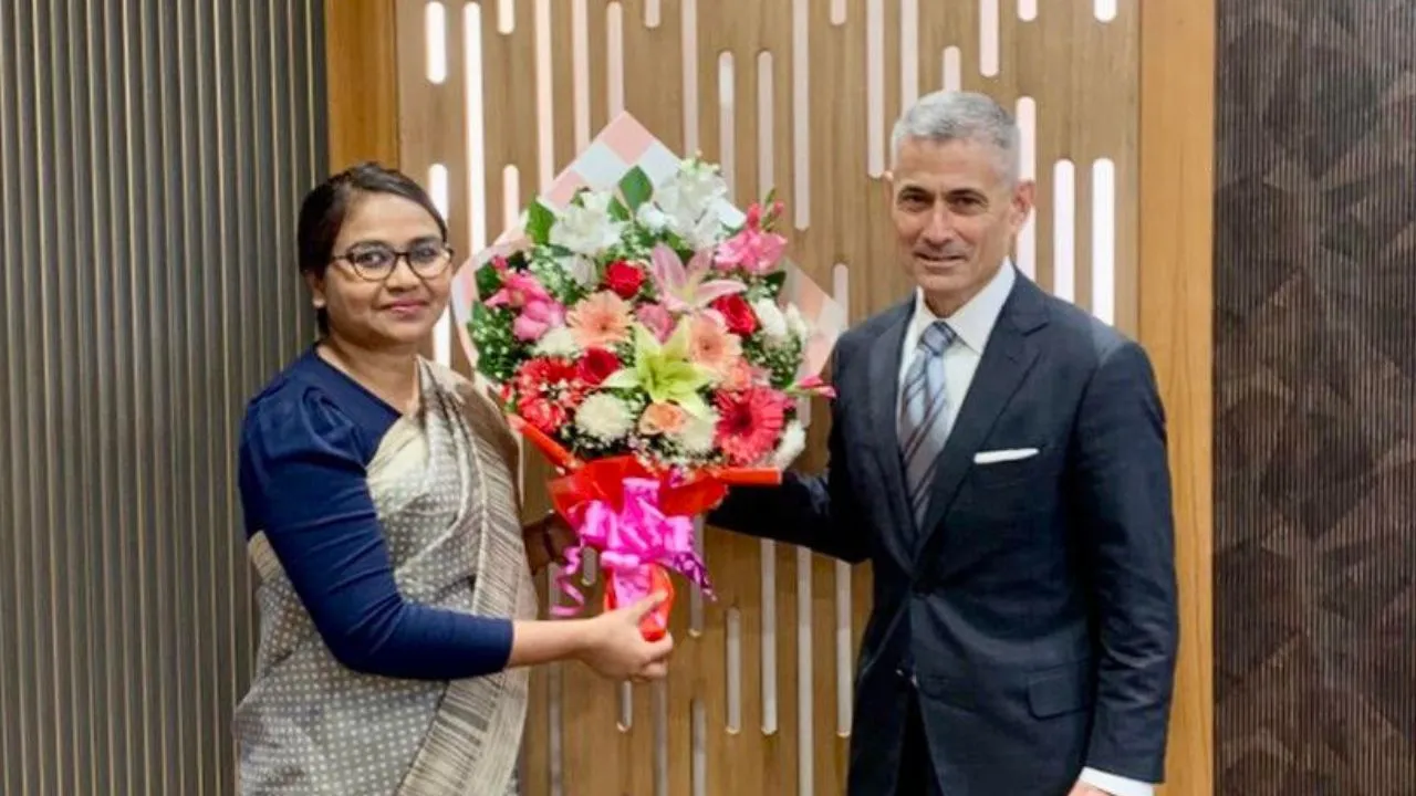 মার্কিন সহকারী পররাষ্ট্রমন্ত্রী পল কাপুর ঢাকায়