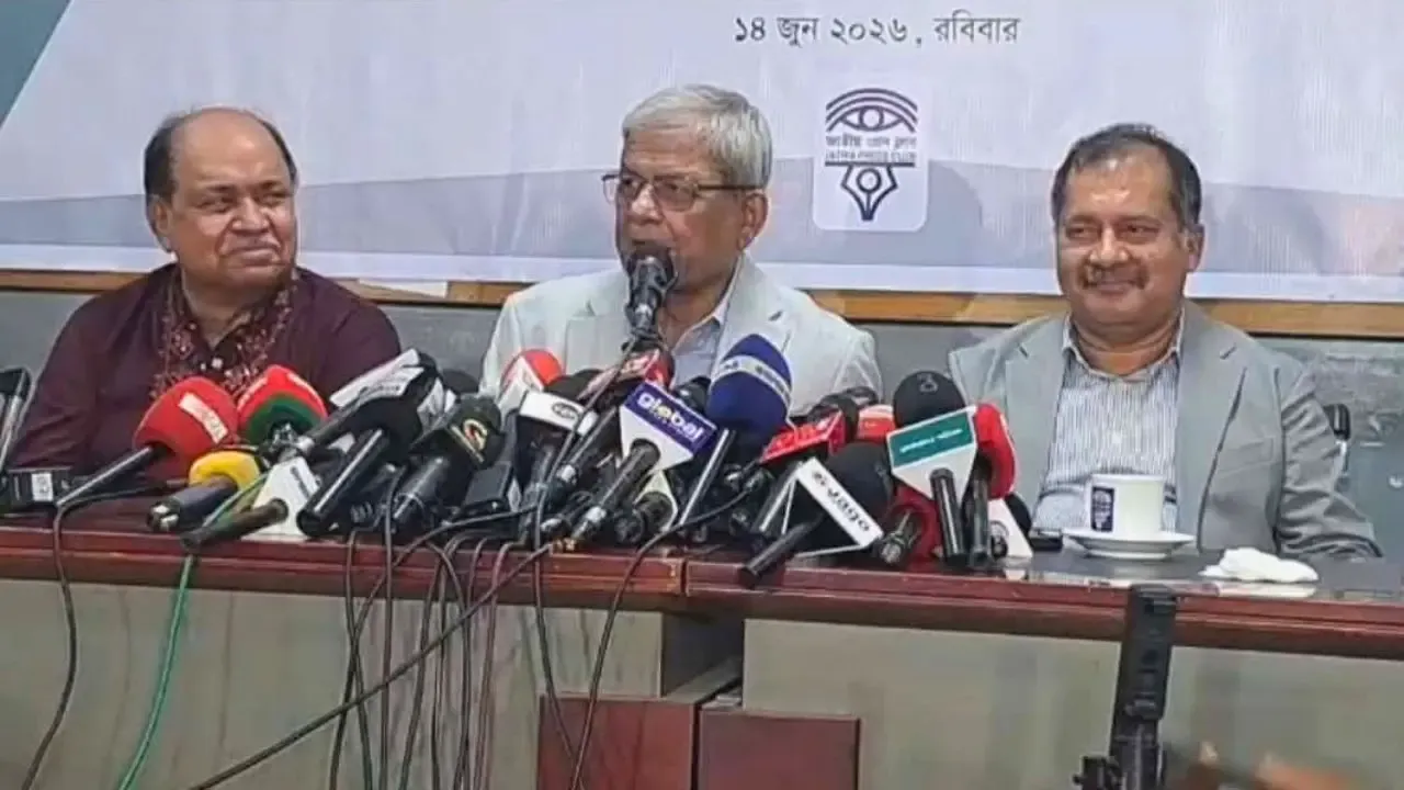 গণমাধ্যম এখন ব্যবসাপ্রতিষ্ঠানের প্রতিনিধি হয়ে গেছে : মির্জা ফখরুল