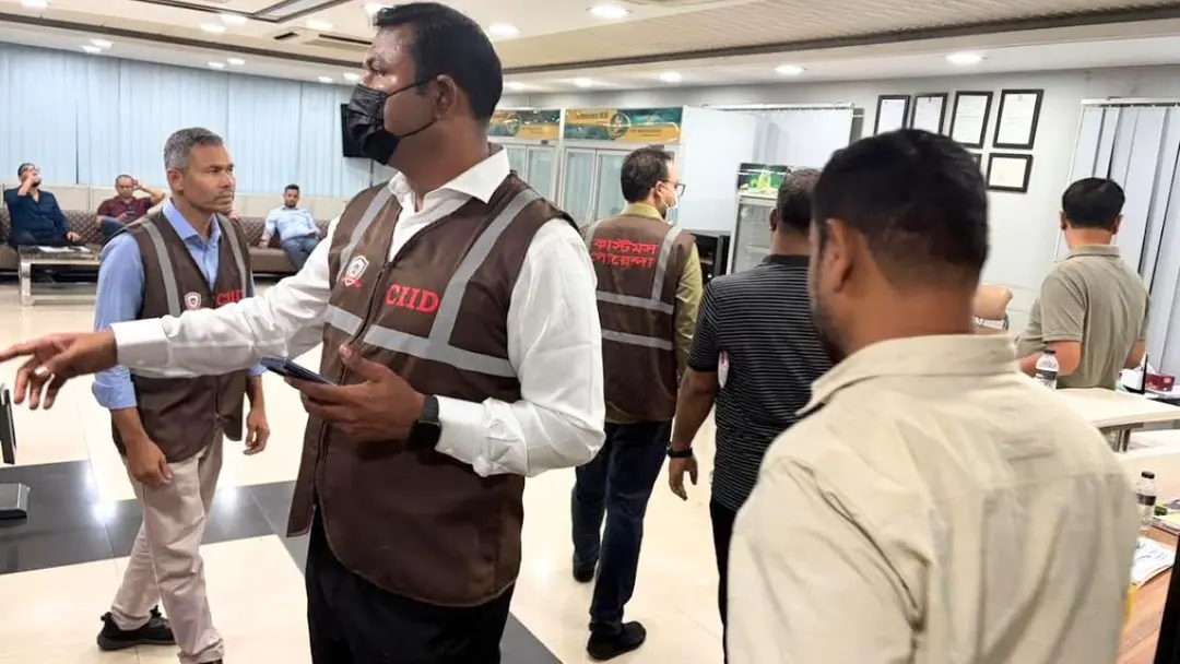 শুল্কমুক্ত মদের অবৈধ মজুত : টস বন্ডের ৪ ওয়্যারহাউজ সিলগালা