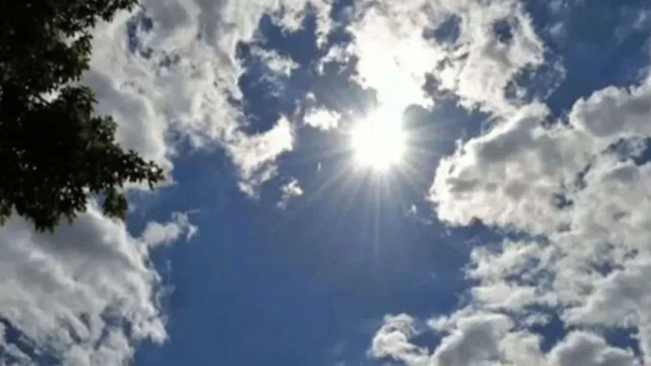 ঢাকা তাপমাত্রা ২০ ডিগ্রি,বাড়তে পারে গরম