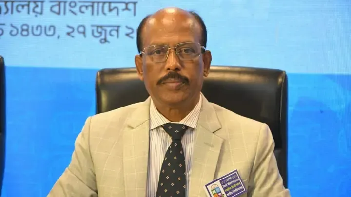 ঢাকা সেন্ট্রাল ইউনিভার্সিটির নতুন উপাচার্য লুৎফর রহমান