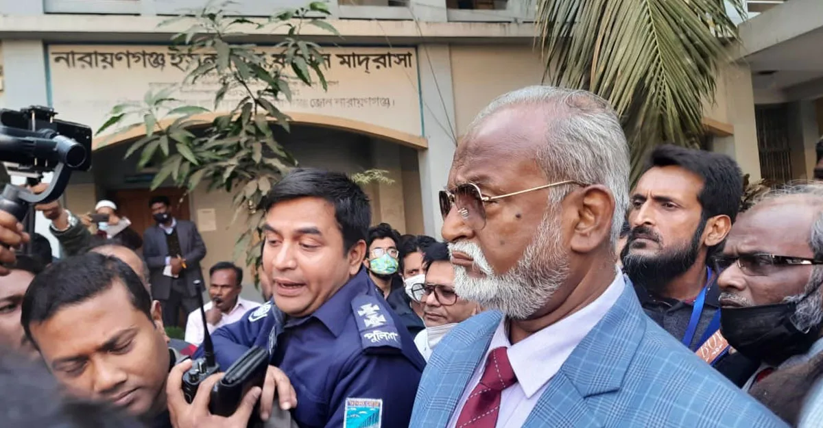 ভোট দিয়ে যা বললেন তৈমূর