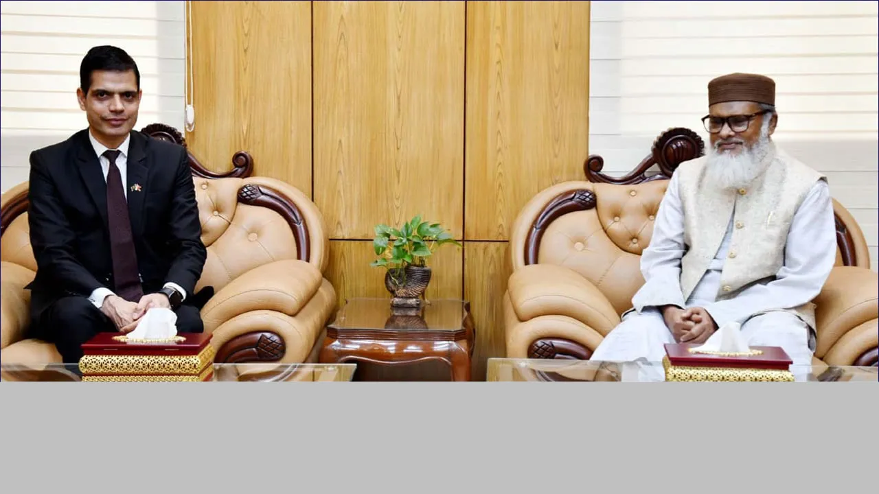 নেপাল সবচেয়ে কম মূল্যে বাংলাদেশকে বিদ্যুৎ দিচ্ছে : ধর্ম উপদেষ্টা