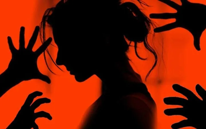 নোয়াখালীতে পুলিশের বিরুদ্ধে ধর্ষণের অভিযোগ, আটক ৪