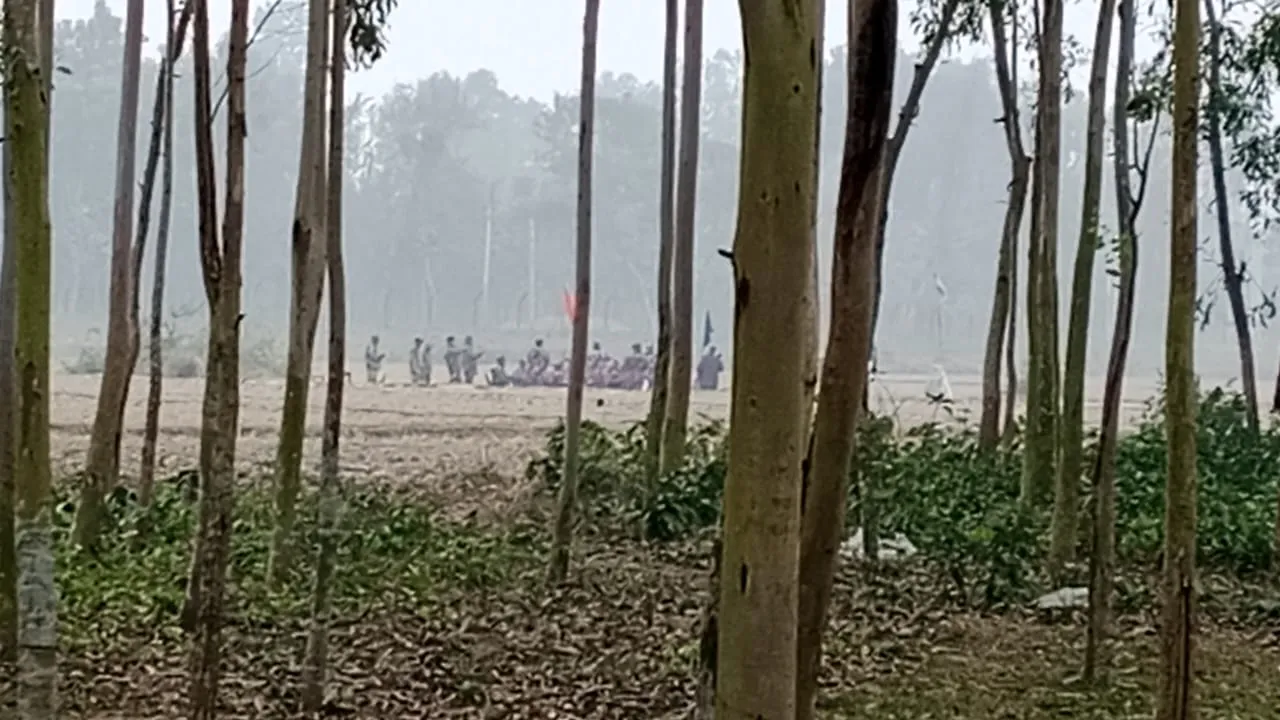 কৃষককে ধরে নিয়ে গেল বিএসএফ, ফেরত আনল বিজিবি