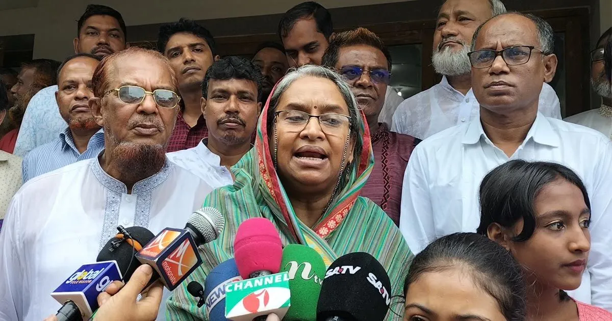 কোনো চাপের কাছে বাংলাদেশ মাথা নত করে না : শিক্ষামন্ত্রী