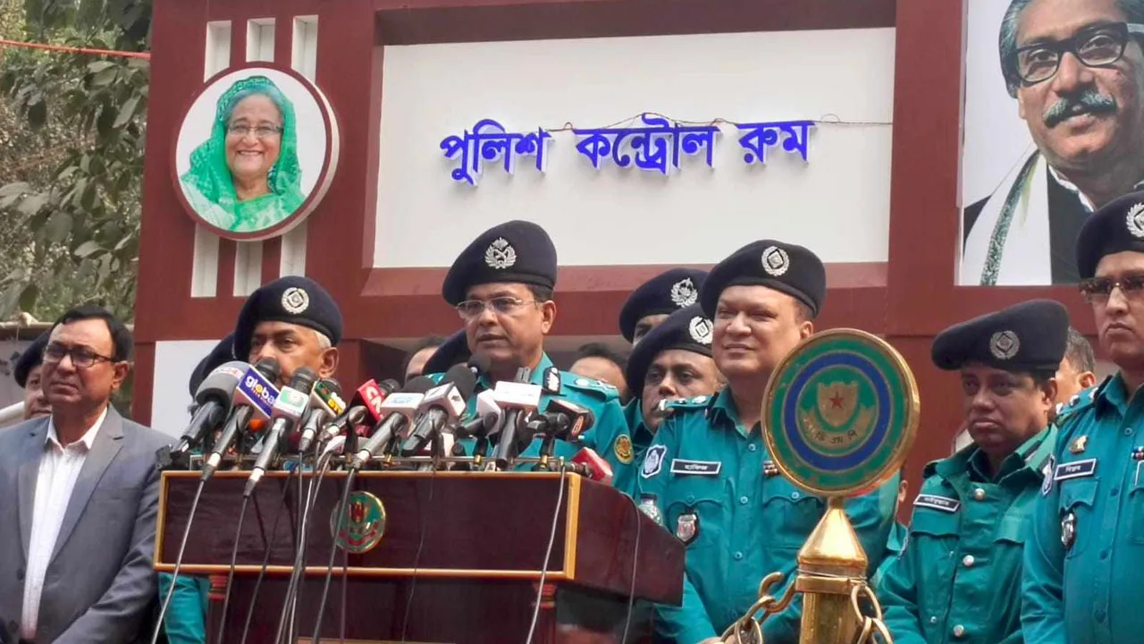 বইমেলাকে কেন্দ্র করে সুনির্দিষ্ট হুমকি নেই :  ডিএমপি