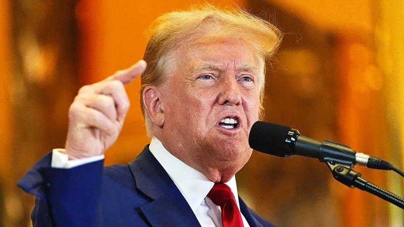 donald-tramp-protret-1737345939