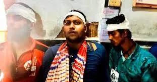 খাগড়াছড়িতে ম্যাজিস্ট্রেটের গাড়িতে হামলা