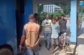 চলন্ত বাসে ডাকাতি-ধর্ষণ, ৬ জন রিমান্ডে