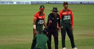 মুস্তাফিজের পায়ে পড়া ওই দর্শক পুলিশ হেফাজতে