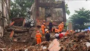 ভারতের মণিপুরে ভূমিধসে মৃত বেড়ে ৮১