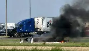 কানাডায় সড়ক দুর্ঘটনায় নিহত ১৫