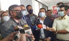 প্রবাসীদের দেশে আসতে সরকারের নতুন নির্দেশনা