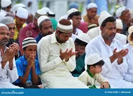 রাস্তায় নামাজ আদায়ে শুভেন্দুর নিষেধাজ্ঞা