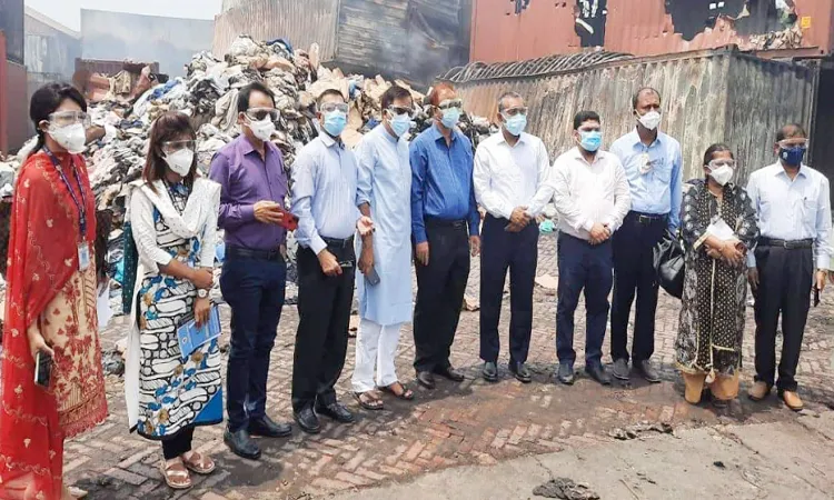 সীতাকুণ্ডে কনটেইনার বিস্ফারণ: নমুনা সংগ্রহ করেছে স্বাস্থ্য অধিদপ্তর