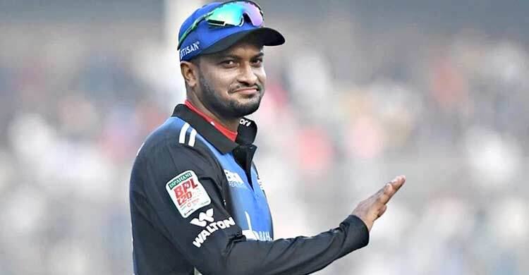 সন্ধ্যায় রংপুরের খেলা, বিকেলে দল বদল সাকিবের