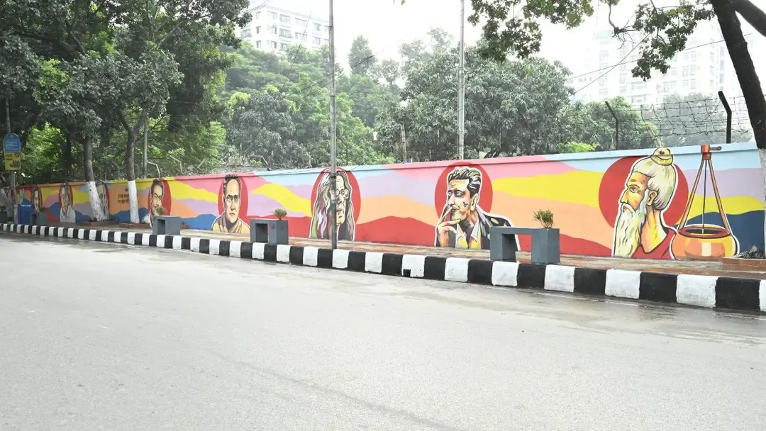 ফুটপাত দখলমুক্ত করে অনন্য রূপ দিলো ডিএসসিসি